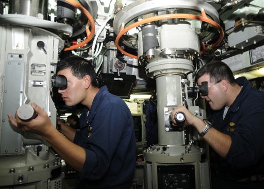Periskopy na USS Missouri.
