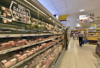 Země z východní části EU si stěžují na méně kvalitní potraviny prodávané na východě evropského trhu oproti těm prodávaným na západě EU.