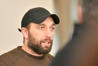 Hlavní soudní líčení s Tomášem Čermákem obžalovaným z podpory a propagace terorismu, které mělo začít 1. února 2023 v Plzni, bylo odročeno.